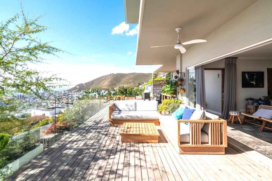 3 Bedroom Property for Sale in Fresnaye Western Cape
